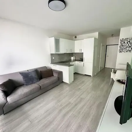 Ahoj Park, Terrace Studio, Private Parking Apartment Bratislava