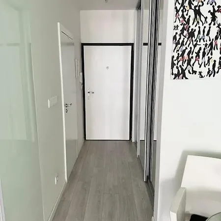 Ahoj Park, Terrace Studio, Private Parking 布拉迪斯拉发